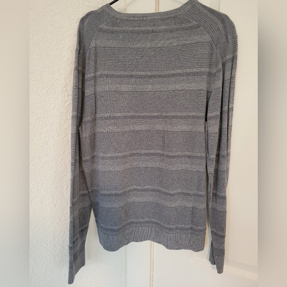 Alfani V Neck Sweater - Picture 4 of 4